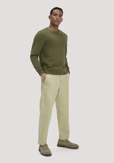 hessnatur hessnatur Herren Chino RONNEL Relaxed aus Bio-Baumwolle - grün