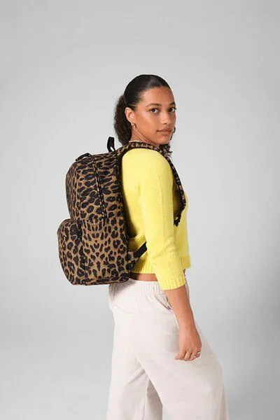 BagBase BagBase Rucksack Backpack Leopard Print mit Laptop Fach Recyceltes PET