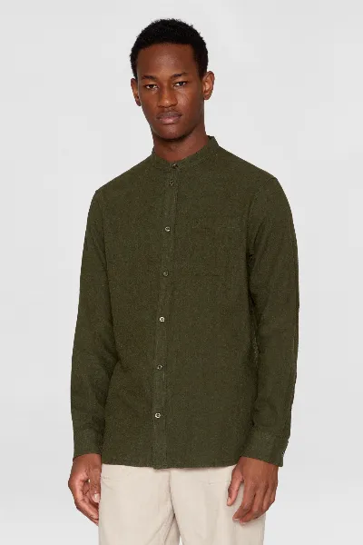 KnowledgeCotton Apparel KnowledgeCotton Apparel Herren vegan Hemd Stehkragen Regular Melange Forrest Night Green