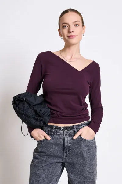 JAN N JUNE JAN 'N JUNE Damen vegan Longsleeve Asymmetrisch Casma Kirsche Lack