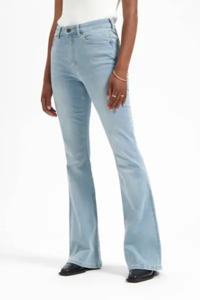 Kuyichi Kuyichi Damen vegan Flared Jeans Lisette Overdye