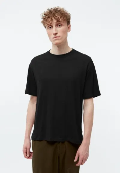 Givn Berlin Givn Berlin Leinen T-Shirt Modell: Lasse