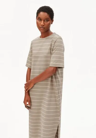ARMEDANGELS ARMEDANGELS XELINAA FINE STRIPE Damen Heavyweight Jerseykleid aus recyceltem Baumwoll Mix