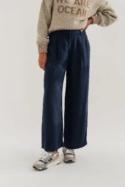 TWOTHIRDS Hose Nanpu Blau