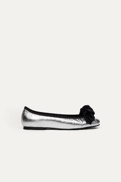 BIKKOU BIKKOU Damen vegan Ballerinas 9:30am Hearing In Court Silber Metallic