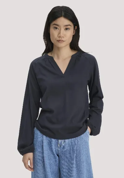 hessnatur hessnatur Damen Jersey-Bluse Relaxed aus Bio-Baumwolle - blau