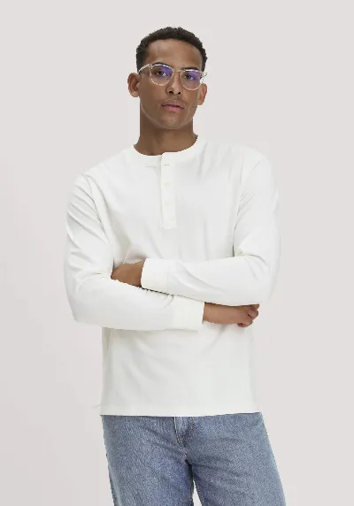 hessnatur hessnatur Herren Henley Longsleeve Relaxed aus Bio-Baumwolle - weiß