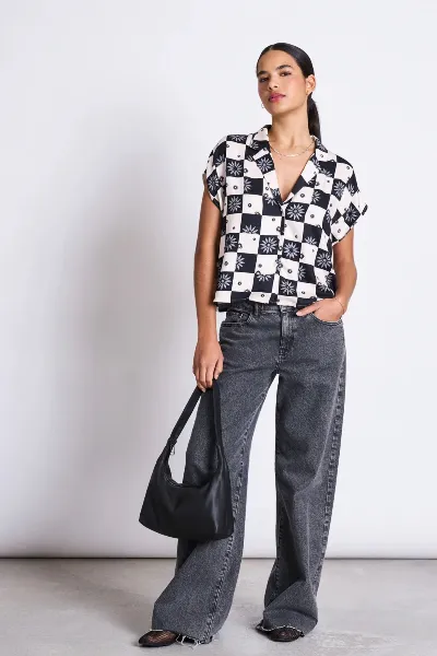 JAN 'N JUNE Bluse Tierra Floral Schwarz