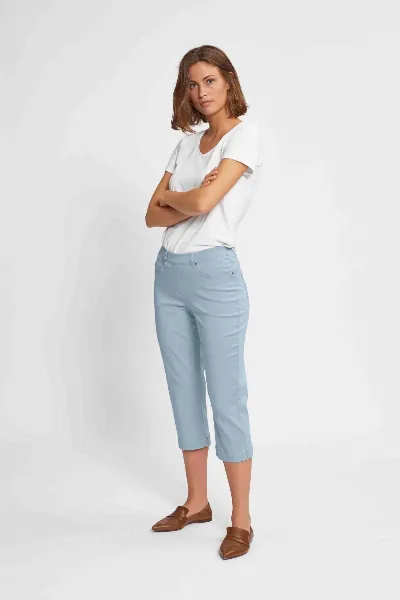 LAURIE LAURIE Damen vegan Hose Hannah Regular Capri Ml Faded Blue