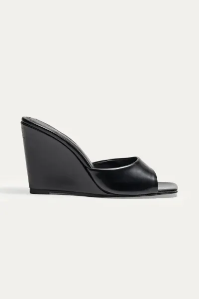 BIKKOU BIKKOU Damen vegan Mules 1am Too Pretty To Leave