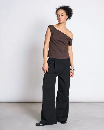 JAN N JUNE JAN 'N JUNE Off-Shoulder Top IVEN