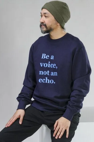 YogiLiebe YogiLiebe Herren Sweatshirt Be a voice, not an echo Bio-Baumwolle Blau