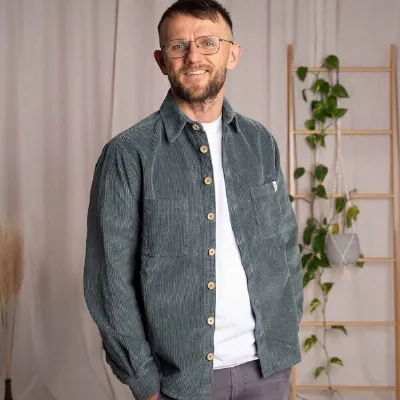 Vresh Clothing Vresh Clothing Vinley - Cord Hemd aus Biobaumwolle