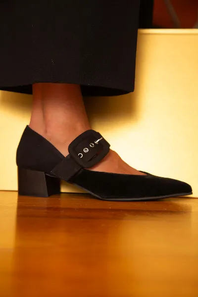 Momoc Momoc Damen vegan Hochhackige Schuhe Tulip