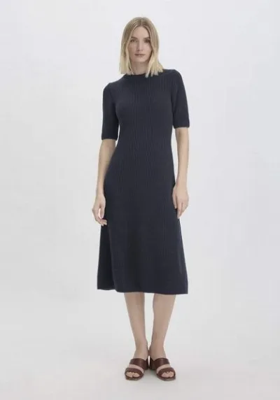 hessnatur hessnatur Strick Kleid Midi Slim aus reiner Bio-Baumwolle