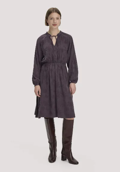 hessnatur hessnatur Damen Kleid gerafft knielang aus TENCEL™ Lyocell- und LENZING™ ECOVERO™ Viskose - lila