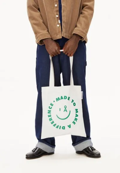 ARMEDANGELS ARMEDANGELS TOTAA SMILEY Unisex Tote Bag aus Bio-Baumwolle