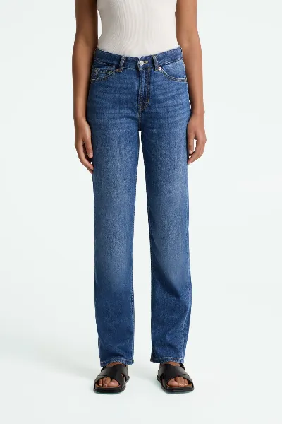 Kings Of Indigo Kings of Indigo Damen vegan Jeans Inoe Cotton Flex Mid Washed Blau