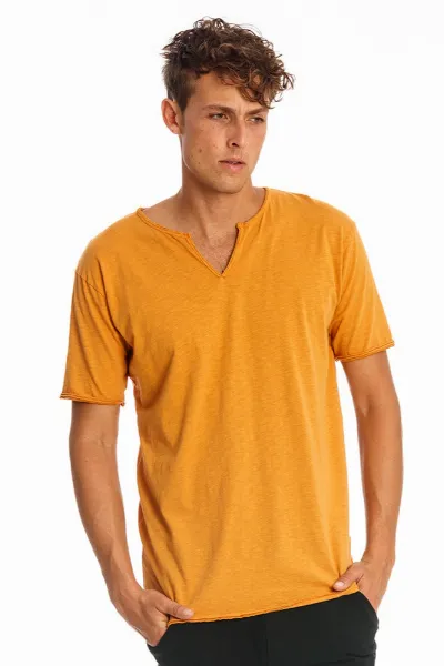 RAVENS VIEW IBIZA RAVENS VIEW IBIZA Herren vegan T-Shirt Eros Gold Sand Gelb