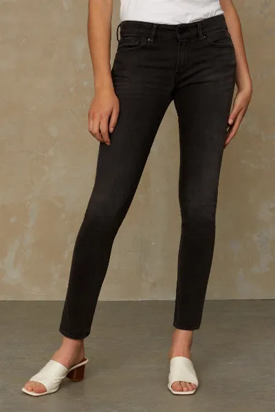 Kings Of Indigo Kings of Indigo Damen vegan Jeans Juno Gorbi Schwarz Verblasst