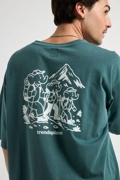 Trendsplant Trendsplant Hikers Oversized Heavy T-Shirt Rainforest