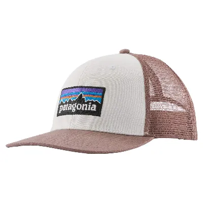 Patagonia P-6 LOGO TRUCKER HAT