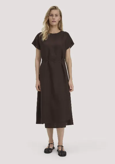 hessnatur hessnatur Damen Kleid mit Wickeloptik Midi aus Leinen - braun