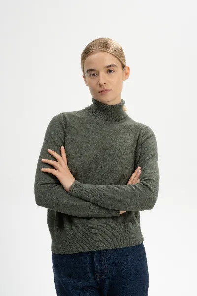 MELA MELA Damen vegan Feinstrickpullover Mit Rollkragen Mayura Grün Melange