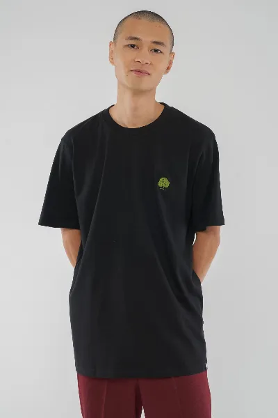 GREEN SHIRTS Heavy T-Shirt mit edler Stickerei aus Bio Baumwolle