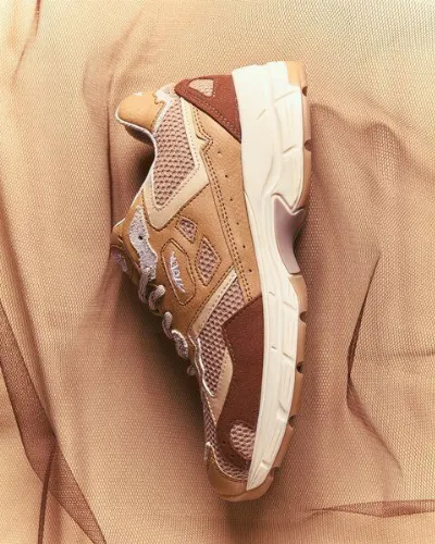 MoEa MoEa Sneakers Rush - Full Camel - Corn