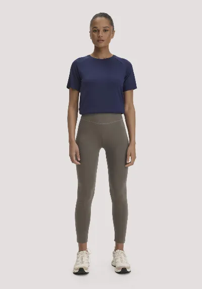 hessnatur hessnatur Loungewear Leggings Medium Cut ACTIVE LIGHT aus Bio-Baumwolle - grün