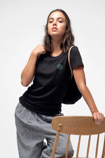 GREEN SHIRTS Baum Mensch T-Shirt für Frauen