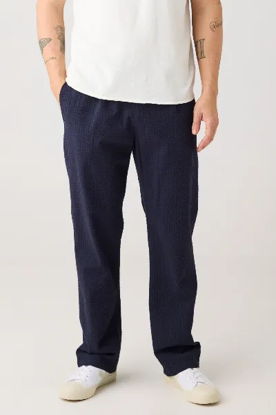 KnowledgeCotton Apparel KnowledgeCotton Apparel Herren vegan Hose Fig Loose Seersucker Night Sky