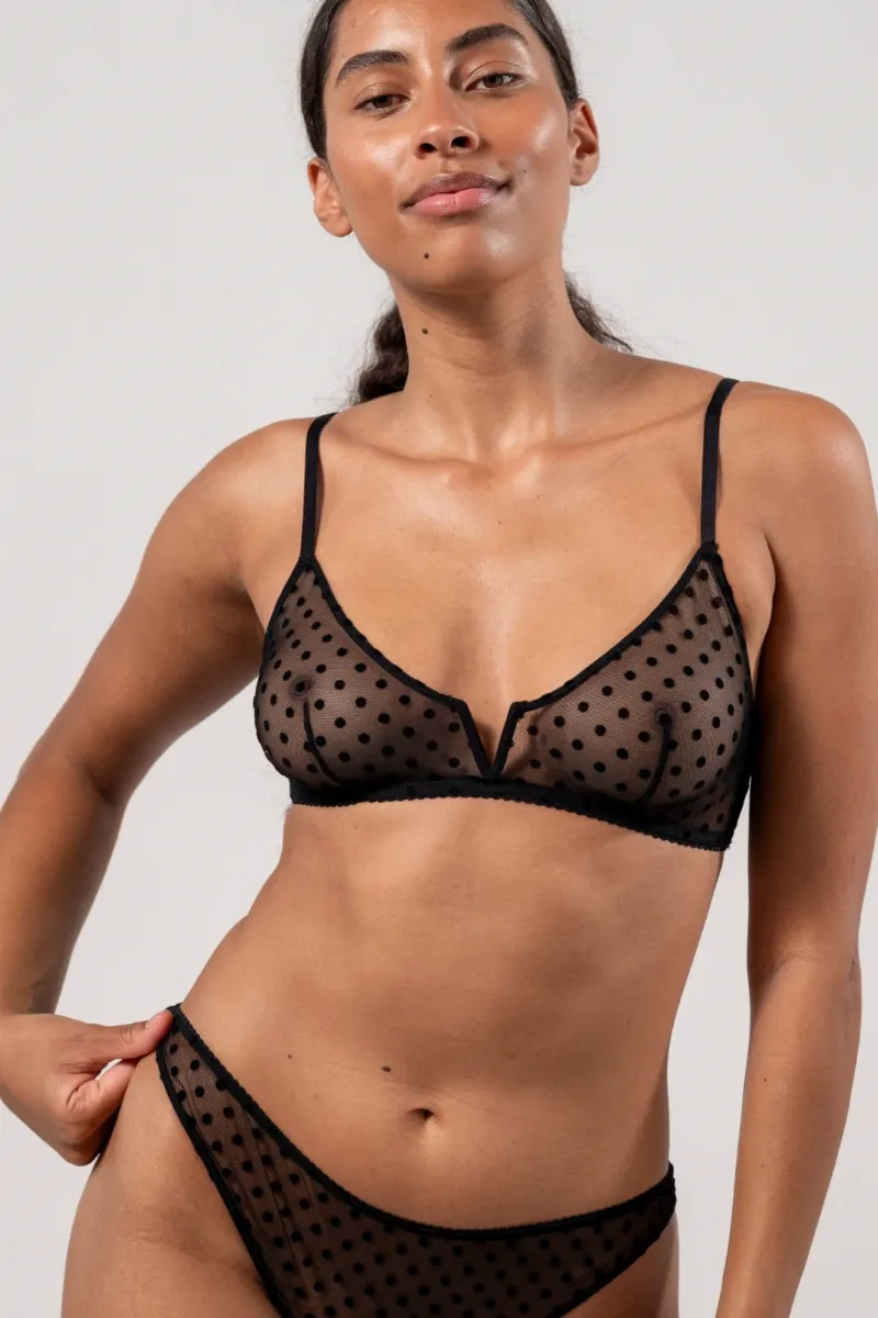 Understatement Understatement Damen vegan Bralette V-Balconette Mesh Black Dots