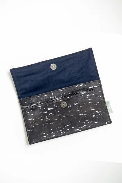 ein garten Studios ein garten Studios Corkskin Wallet / Mini Clutch Clap