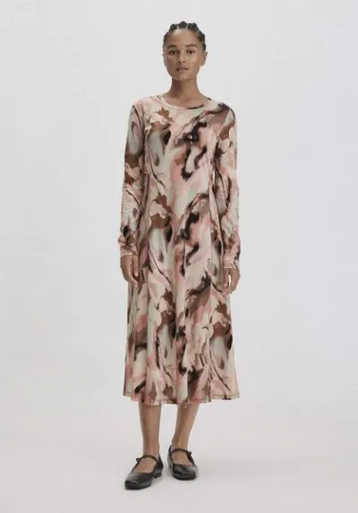 hessnatur hessnatur Print Premium Light Jersey Kleid Midi Slim aus reiner Bio-Baumwolle