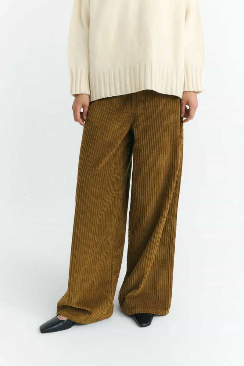 Thinking MU Hose Hedda Corduroy