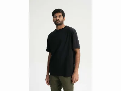 MELA MELA Bio-Herren-T-Shirt 'BHAJAN' mit überschnittenen Schultern, schwarz,