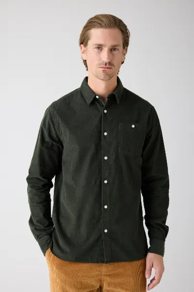 KnowledgeCotton Apparel KnowledgeCotton Apparel Herren vegan Hemd Regular Corduroy Forrest Nachtgrün