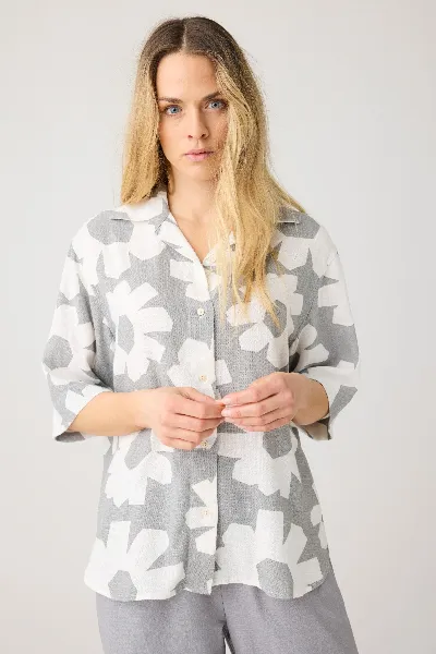 KnowledgeCotton Apparel KnowledgeCotton Apparel Damen vegan Shirt Loose Leinen Mix Print