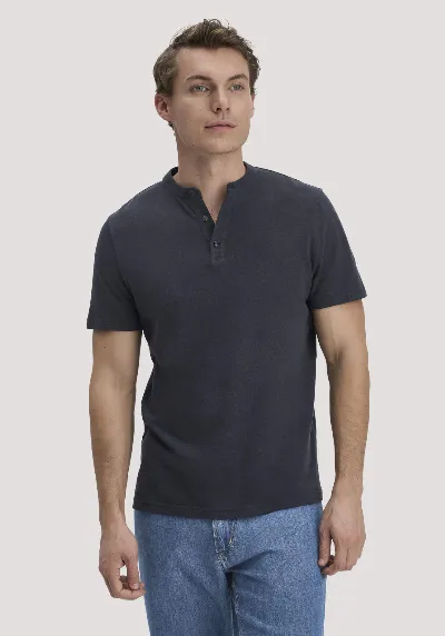 hessnatur hessnatur Herren Henley T-Shirt Regular aus Leinen und Bio-Baumwolle - blau