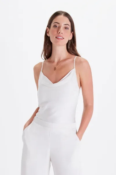 Neu Nomads Neu Nomads Damen vegan Tops Cowl Neck Schneewittchen
