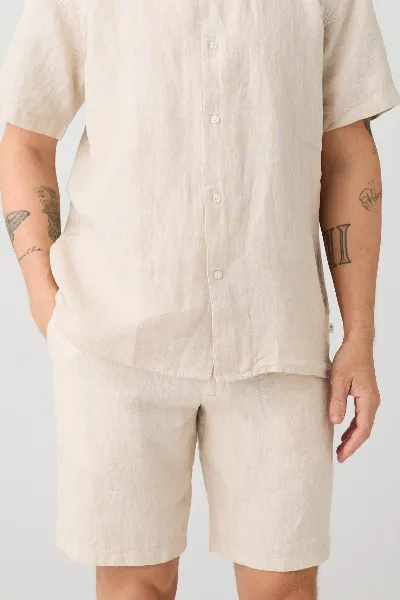 KnowledgeCotton Apparel KnowledgeCotton Apparel Herren vegan Shorts Loose Leinen Light Feather Grau