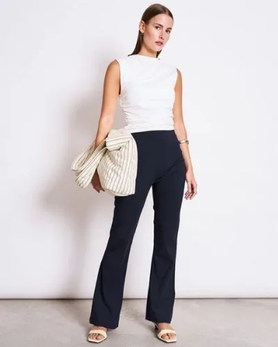 JAN N JUNE JAN N JUNE Ausgestellte Leggings NORE aus ECONYL®