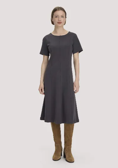 hessnatur hessnatur Damen Jersey Kleid Kniebedeckend Slim aus Bio-Baumwolle - grau