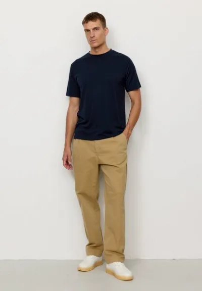 recolution Herren Chino mit Bundfalte aus Bio-Baumwoll Mix - OAK - recolution