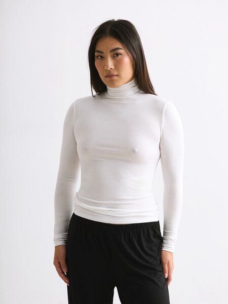 large-20260409-160227 large-20260409-160227