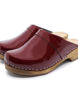 LYCKA – Lack wein – rot schwedische Holz Clogs von me&myClogs – low heel