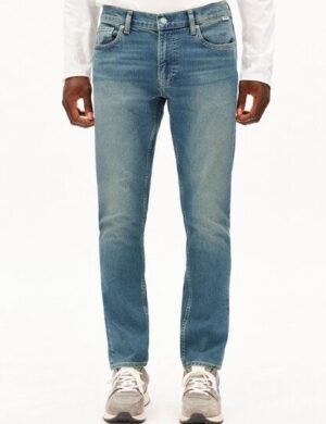 ARMEDANGELS IAAN Herren Jeans aus recycelter Baumwolle