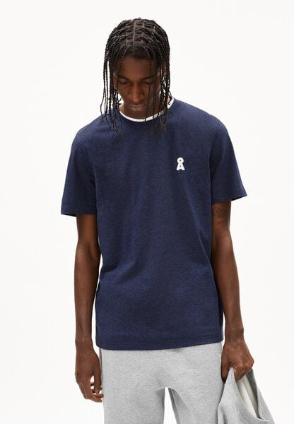 large-20260409-201036 large-20260409-201036